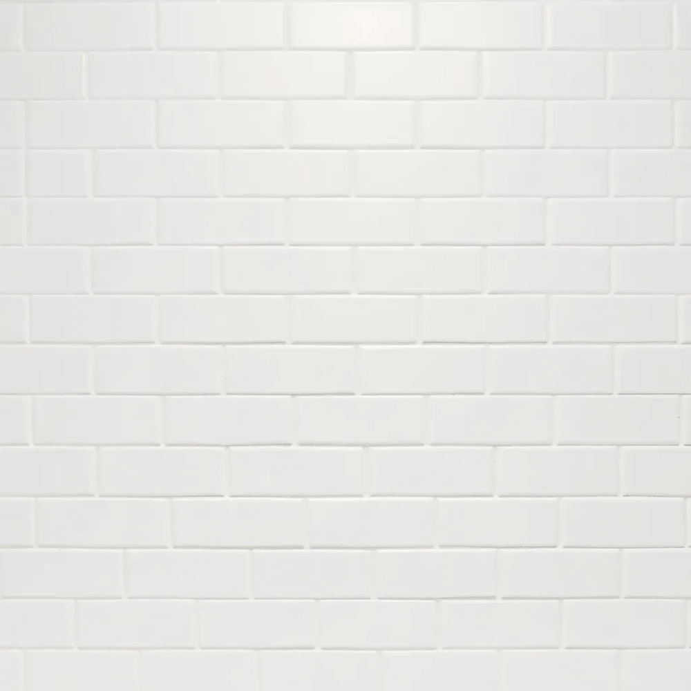 Białe płytki ścienne do łazienki