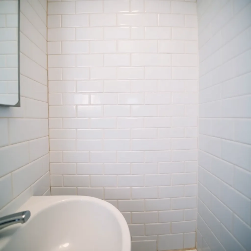 Farba na płytki w łazience