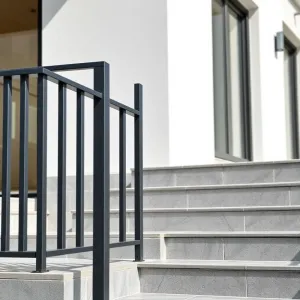 Balustrada na schody zewnętrzne