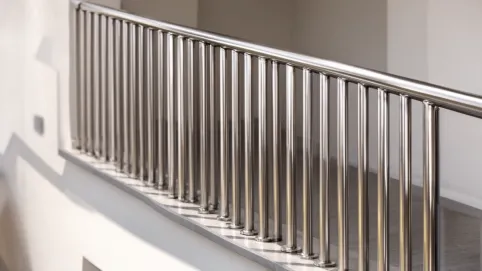 balustrada z rurek pionowych
