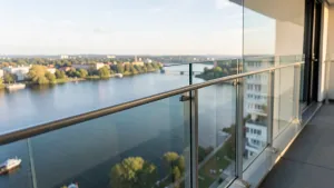 balustrady szklane balkonowe poznań