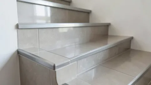 cezar profil schodowy