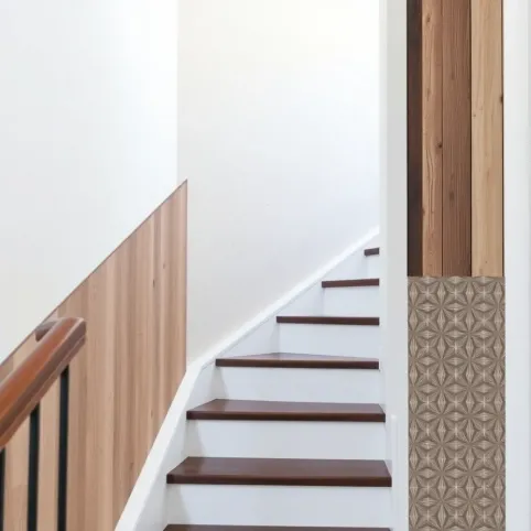 Co na ściany na klatce schodowej