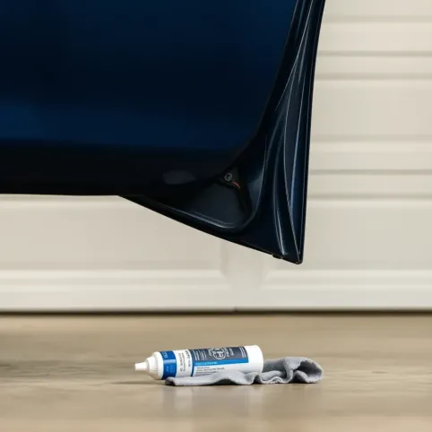 Co na skrzypiące drzwi w samochodzie