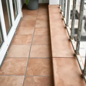 Czy można położyć płytki na płytki na balkonie