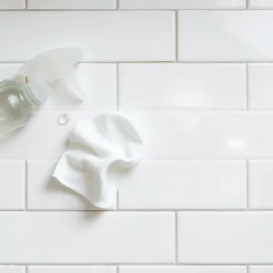 Czym odtłuścić płytki w kuchni przed malowaniem