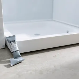 Czym przykleić brodzik do podłogi