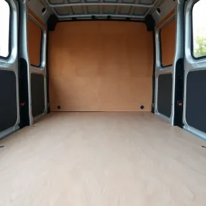 Czym wyłożyć podłogę w busie