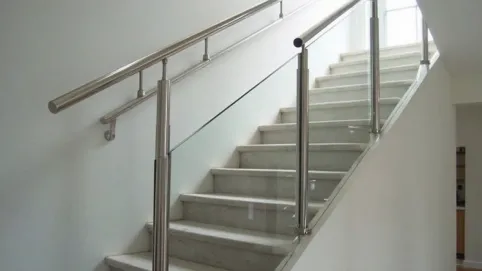 Ile kosztuje metr balustrady ze stali nierdzewnej