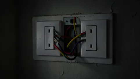 jak podłączyć wyłącznik schodowy ile żył