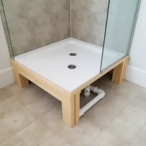 Jak podnieść podłogę pod brodzik