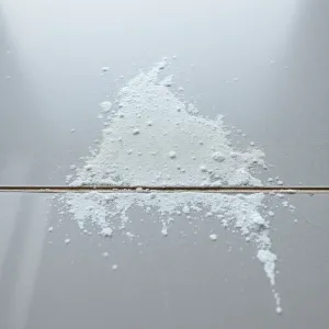 Jak usunąć biały nalot na płytkach po remoncie