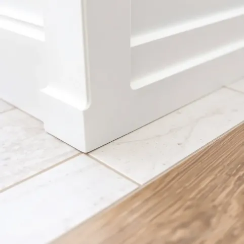 Jak wykończyć płytki przy podłodze