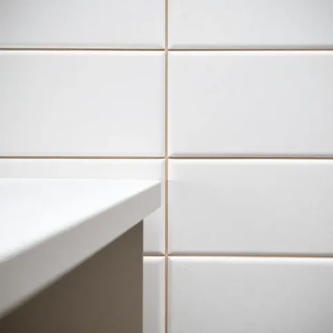 Jak wykończyć płytki w kuchni