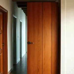 Jak wyprostować zwichrowane drewniane drzwi