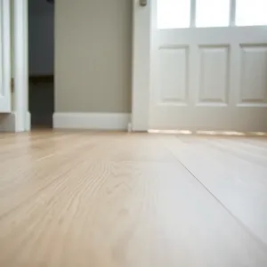 Jak zakończyć panele przy drzwiach