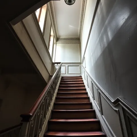 Klatka Schodowa W Starej Kamienicy