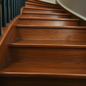 Lakierobejca na schody wewnętrzne