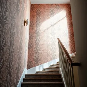 Lamperia Z Tapety Na Klatce Schodowej