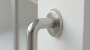 Mocowanie boczne słupka balustrady