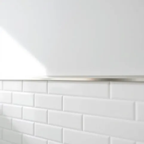 Płytki do połowy łazienki jak wykończyć