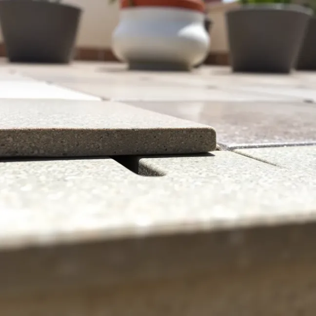 Płytki krawędziowe z kapinosem