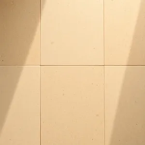 Płytki z kamienia naturalnego