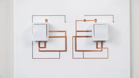 podwójny wyłącznik schodowy schemat