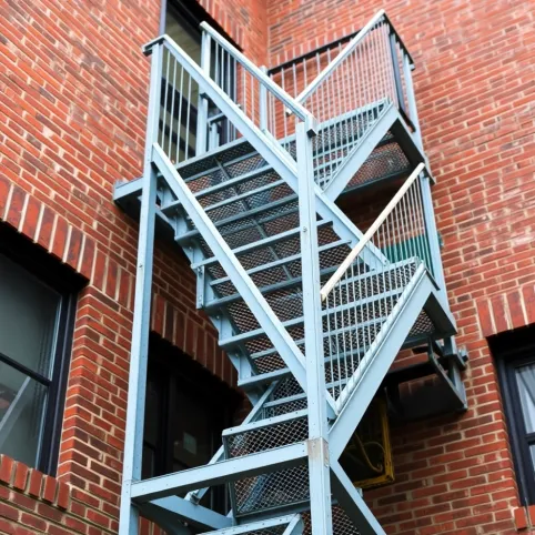 Schody ewakuacyjne zewnętrzne cena