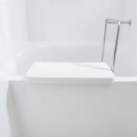 Stopień do wanny z poręczą