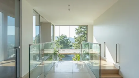 Szklane balustrady wewnętrzne