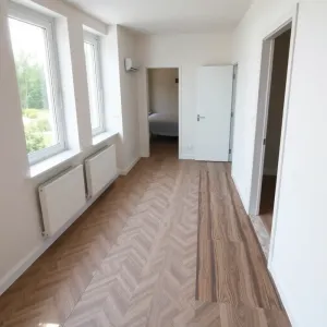 Ułożenie paneli podłogowych cena