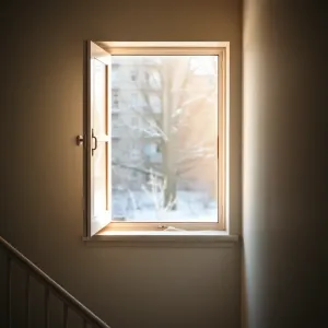 Wietrzenie Klatki Schodowej Zimą