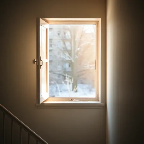 Wietrzenie Klatki Schodowej Zimą