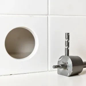 Wycinanie otworów w płytkach cena