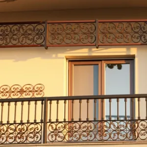 Wzory balustrad balkonowych