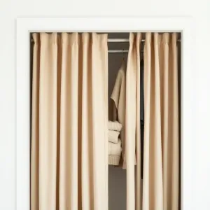 Zasłona do szafy zamiast drzwi