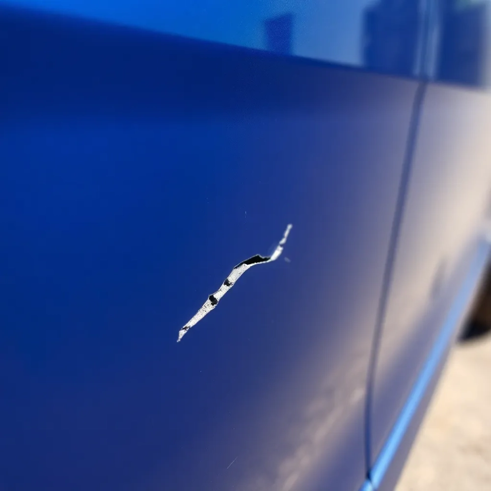 Zarysowane drzwi koszt